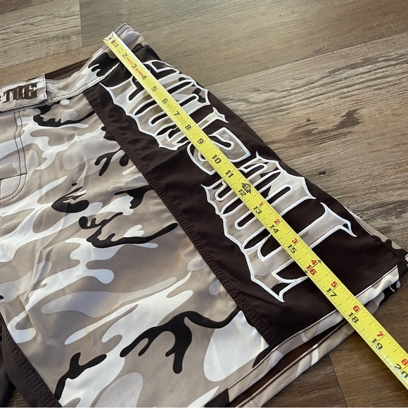 Toe 2 Toe mma camo fight shorts 30 - Picture 4 of 8